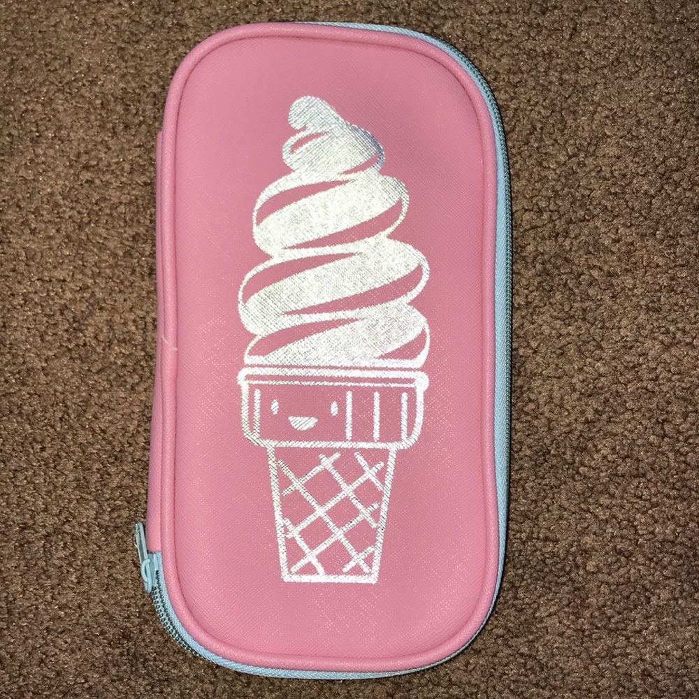 Pen case pencil case